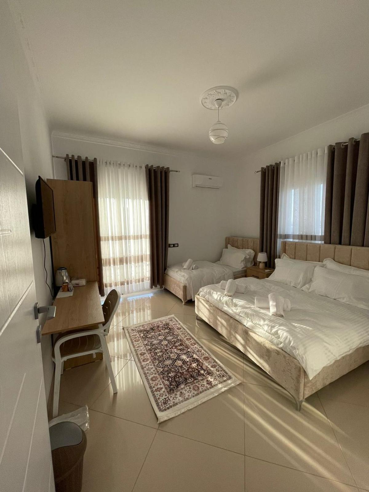 Harmony Villa 培拉特 外观 照片