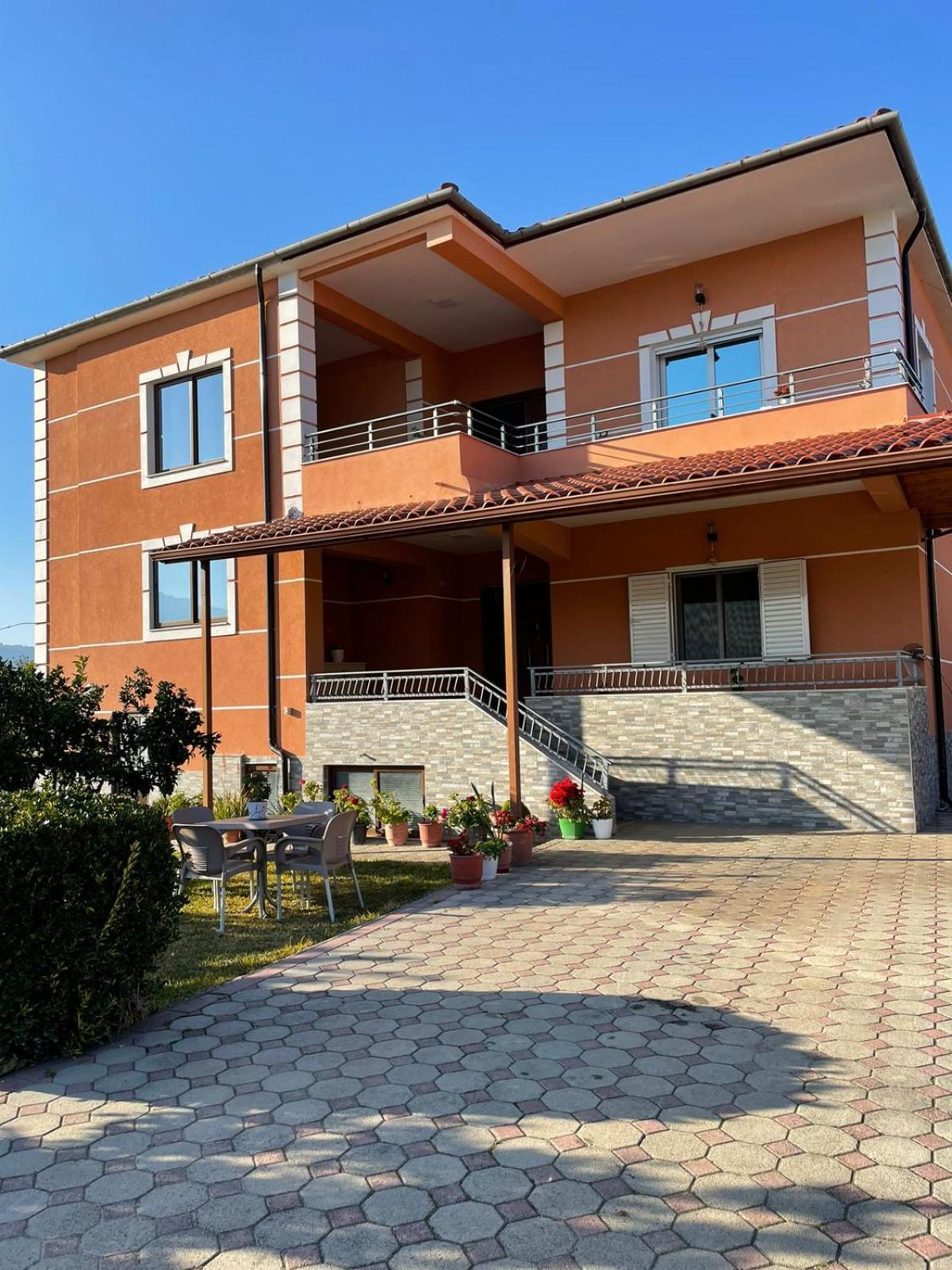 Harmony Villa 培拉特 外观 照片
